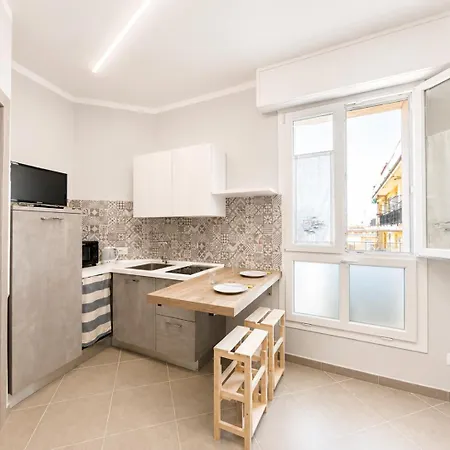Apartamento Hostdomus - Mirasole *